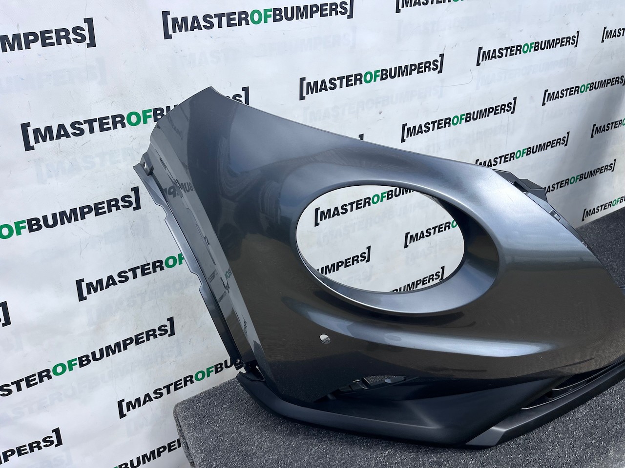 Nissan Juke Acenta Connect Mk2 2019-2025 Front Bumper 4 Pdc Genuine [l516]