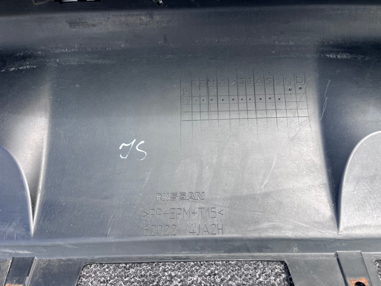 Nissan Navara Pick Up Mk4 2016-2021 Front Bumper Textured No Jets Genuine [l722]
