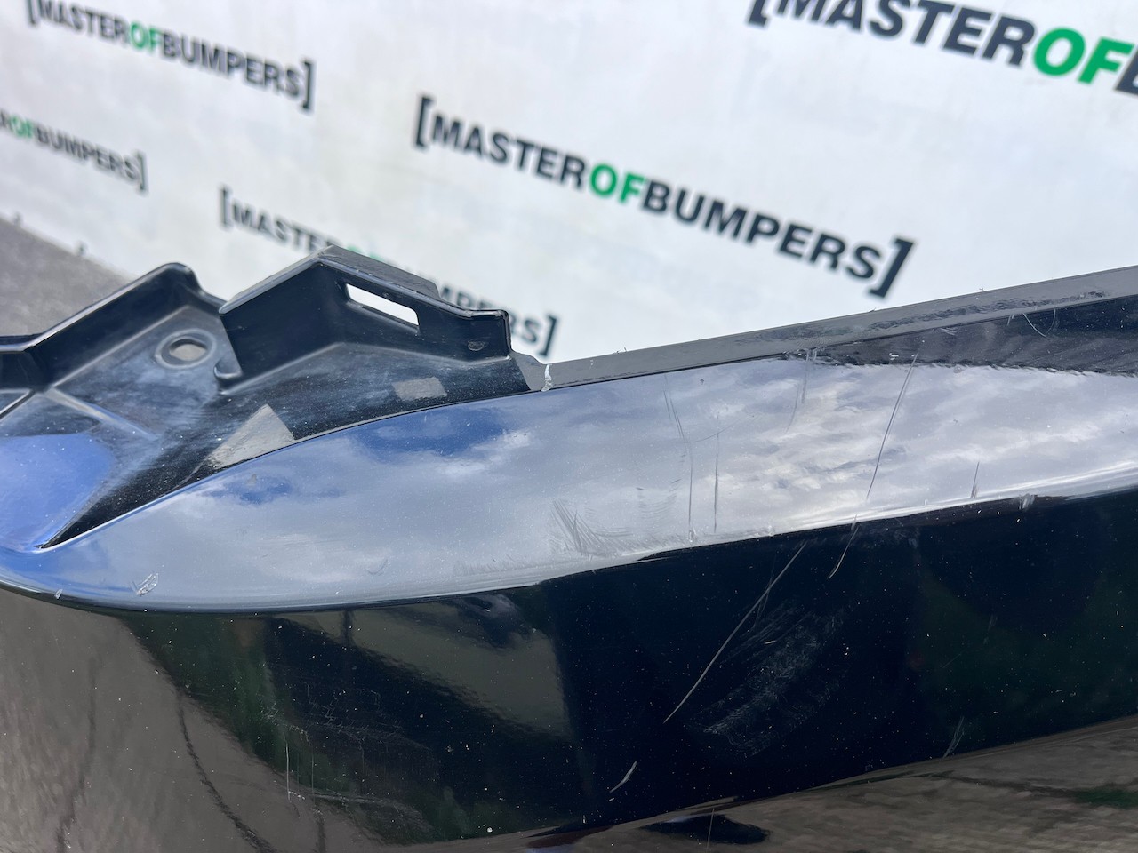 Nissan Navara Tekna Pick Up Mk4 2016-2021 Front Bumper No Jets Genuine [l723]