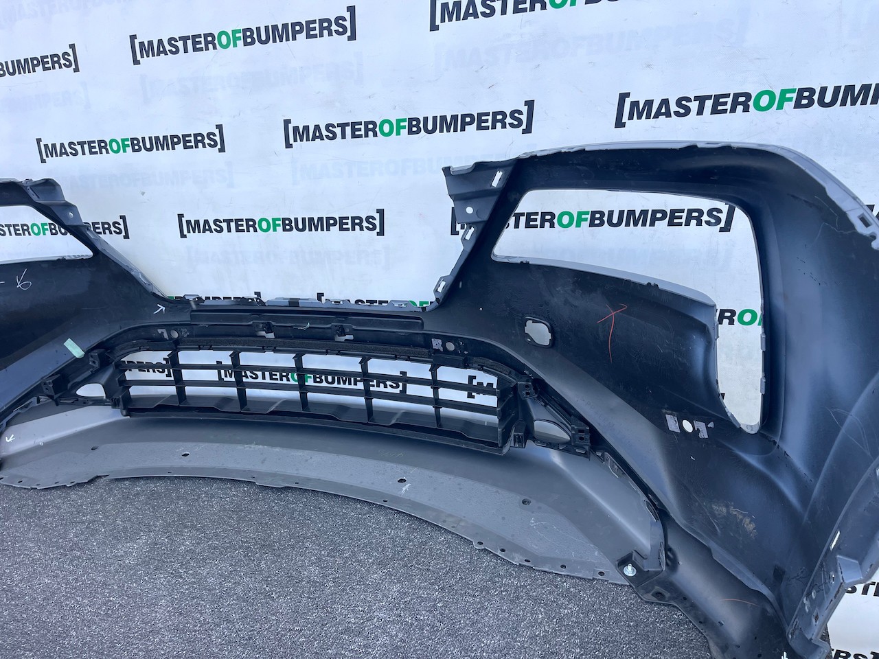 Nissan X Trail Acenta Mk4 2022-2026 Front Bumper 4 Pdc No Jets Genuine [l725]
