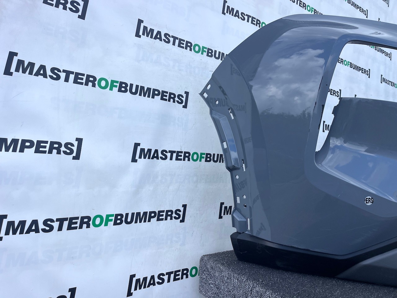 Nissan X Trail Acenta Mk4 2022-2026 Front Bumper 4 Pdc No Jets Genuine [l725]