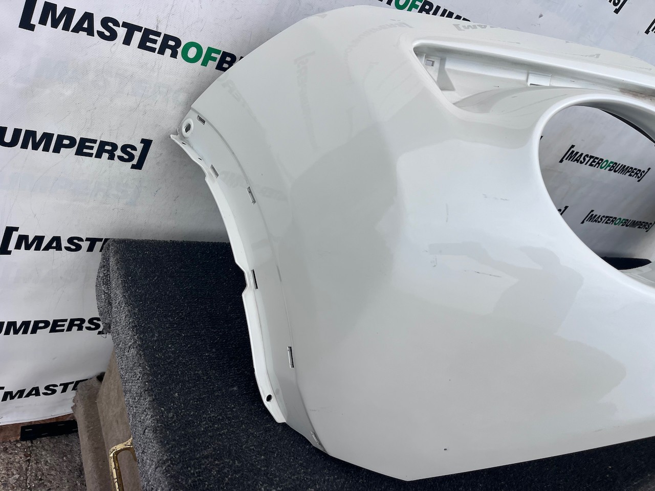 Nissan Juke Mk1 Lift 2015 - 2019 Front Bumper Top Genuine [l737]