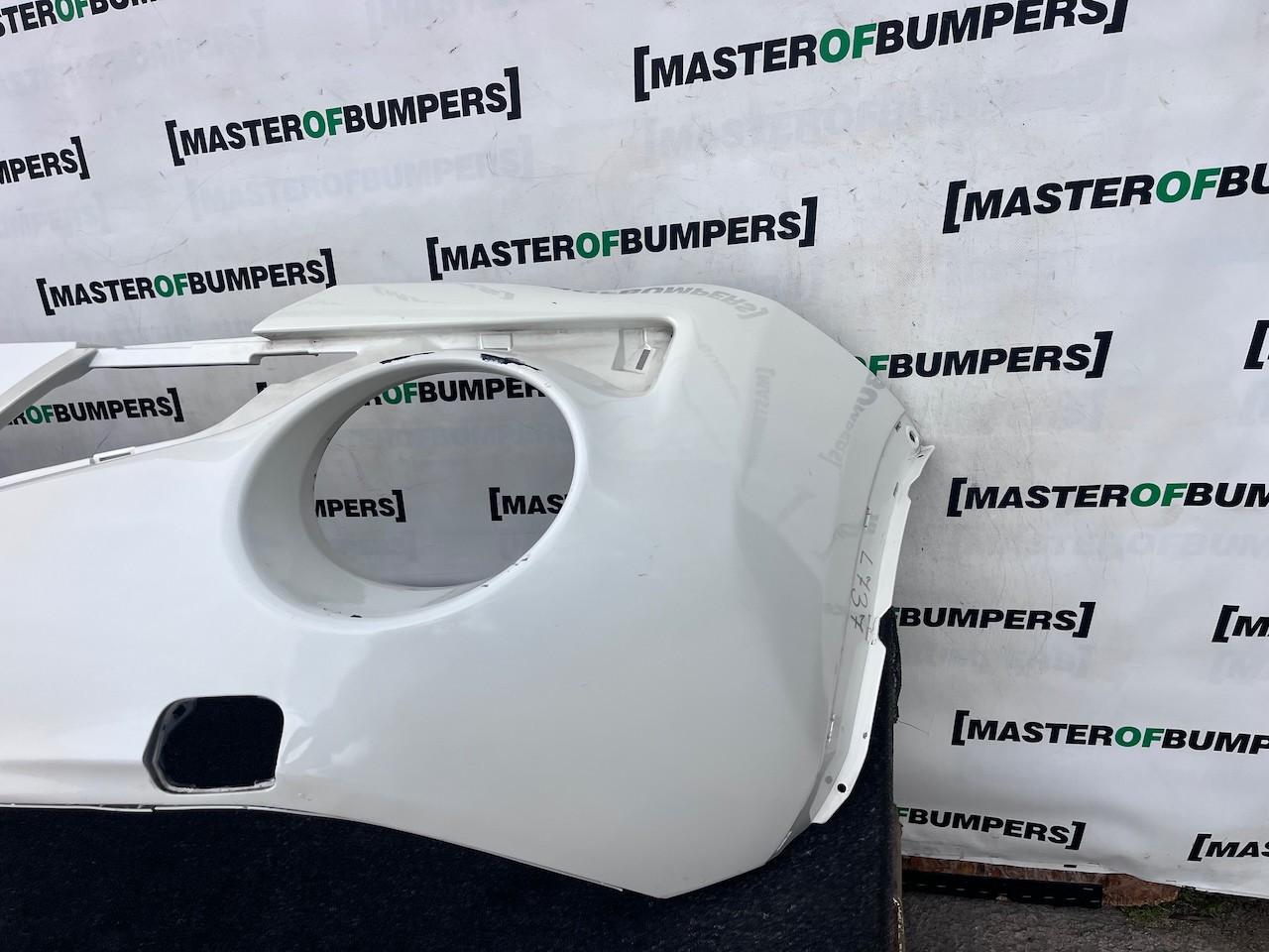 Nissan Juke Mk1 Lift 2015 - 2019 Front Bumper Top Genuine [l737]