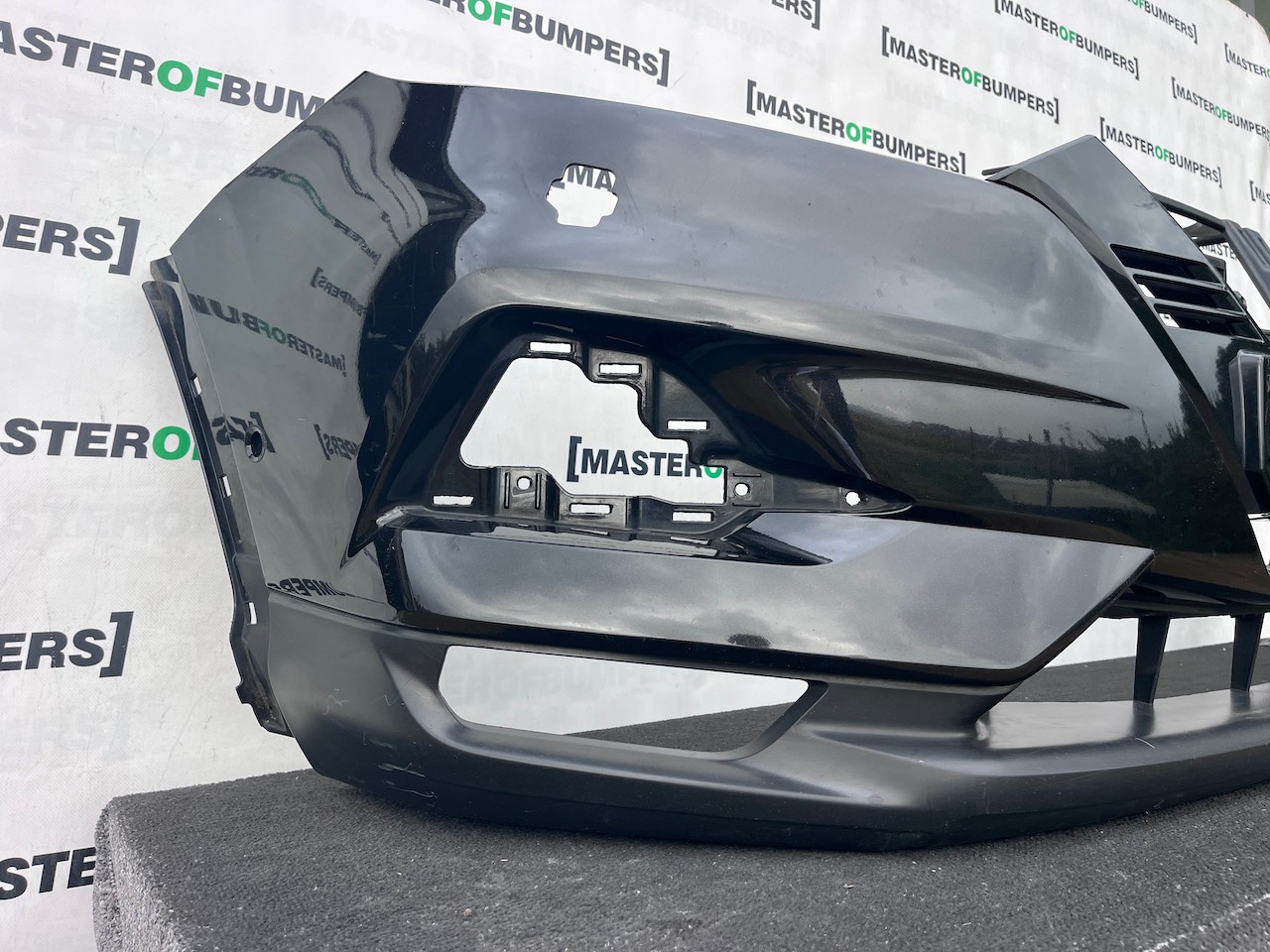 Nissan Qashqai Tekna Mk2 Lift 2017-2020 Front Bumper 6 Pdc + Jets Genuin [l743]
