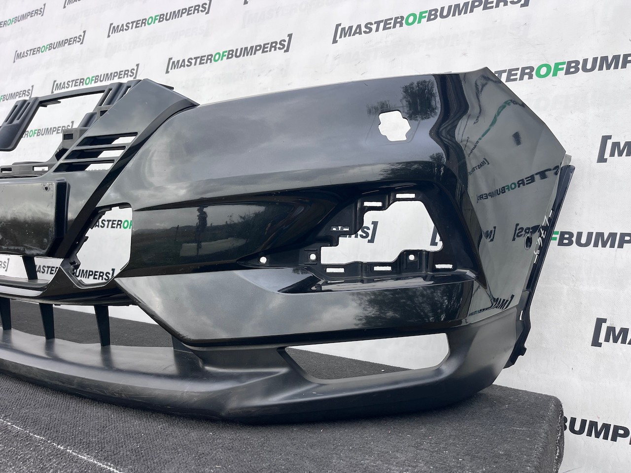 Nissan Qashqai Tekna Mk2 Lift 2017-2020 Front Bumper 6 Pdc + Jets Genuin [l743]