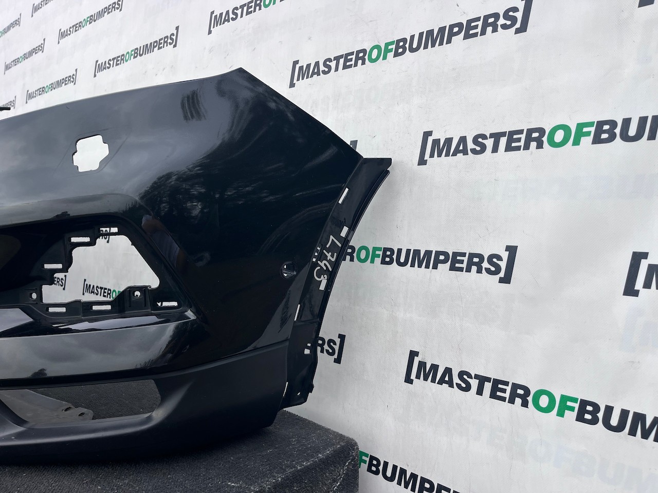 Nissan Qashqai Tekna Mk2 Lift 2017-2020 Front Bumper 6 Pdc + Jets Genuin [l743]