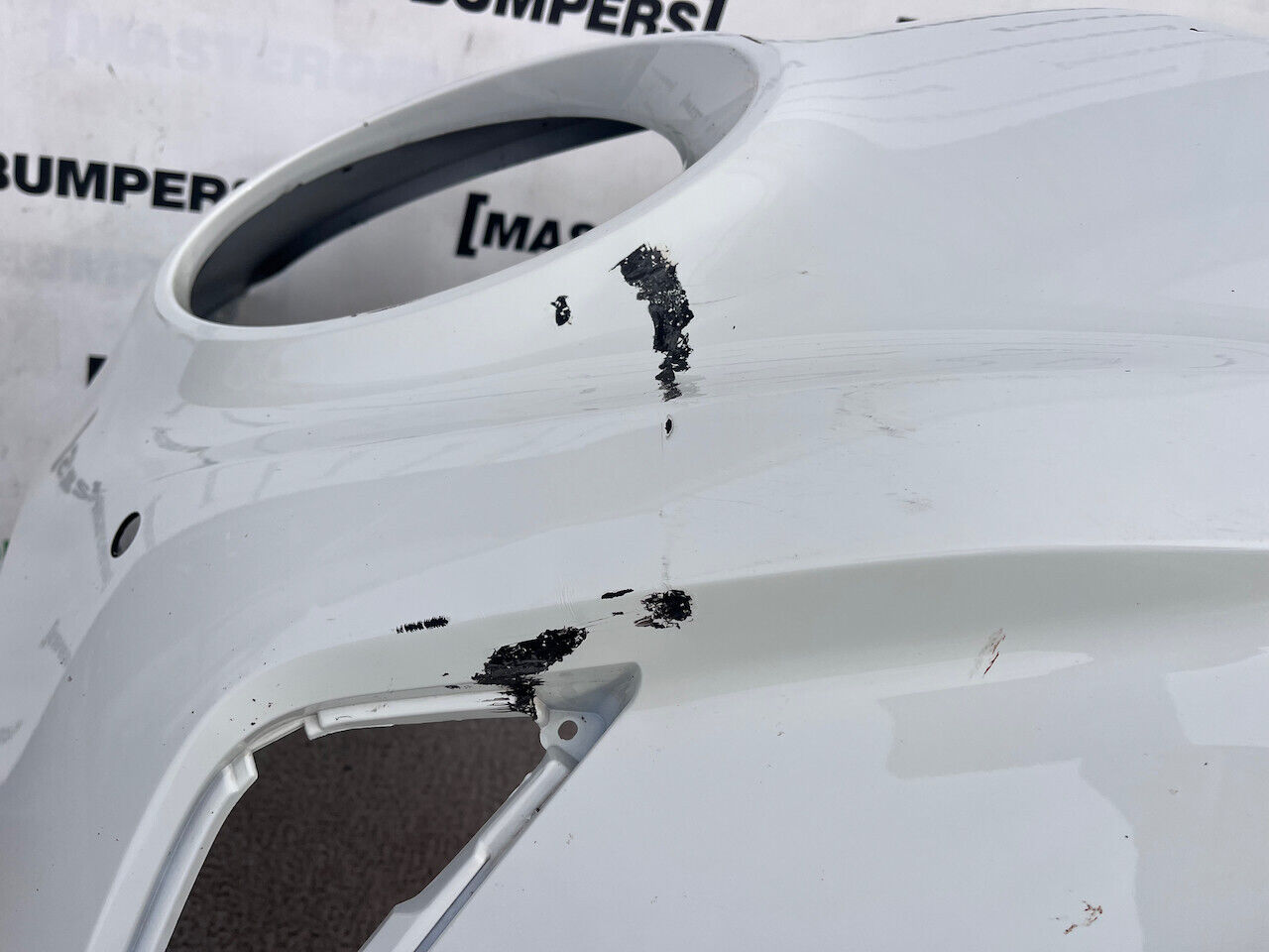 Nissan Juke Tekna N-connecta Mk2 2019 - 2024 Front Bumper 4 Pdc Genuine [l595]