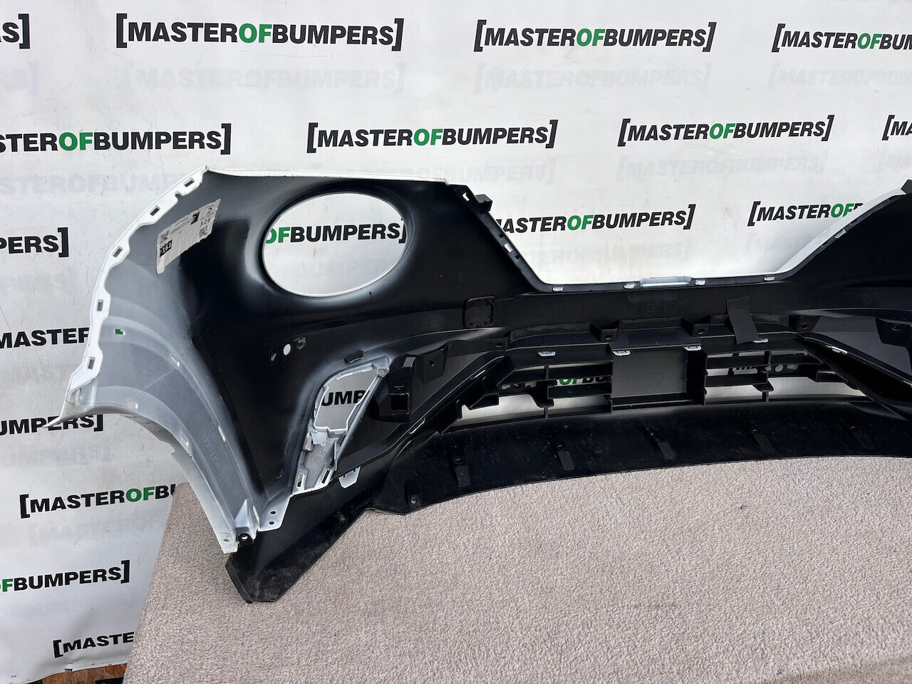 Nissan Juke Tekna N-connecta Mk2 2019 - 2024 Front Bumper 4 Pdc Genuine [l595]