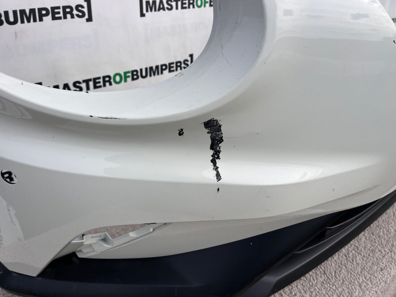 Nissan Juke Tekna N-connecta Mk2 2019 - 2024 Front Bumper 4 Pdc Genuine [l595]