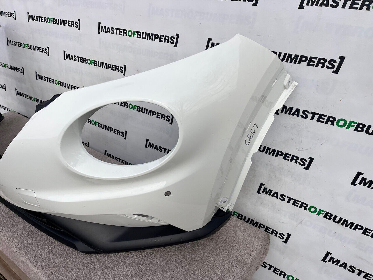 Nissan Juke Tekna N-connecta Mk2 2019 - 2024 Front Bumper 4 Pdc Genuine [l595]