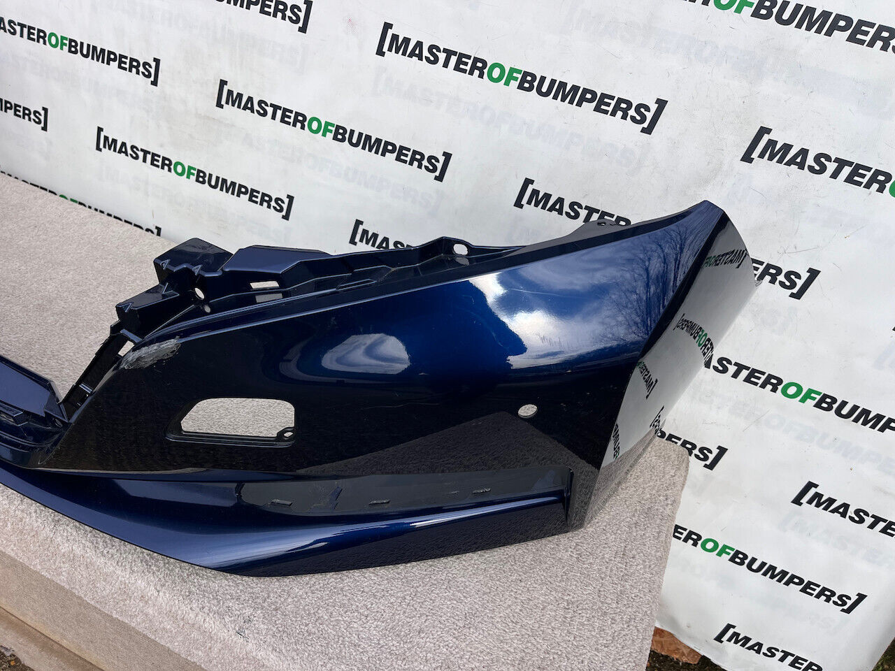 Nissan Leaf Tekna N-connecta Mk2 2017-2022 Front Bumper 4 Pdc Genuine [l598]