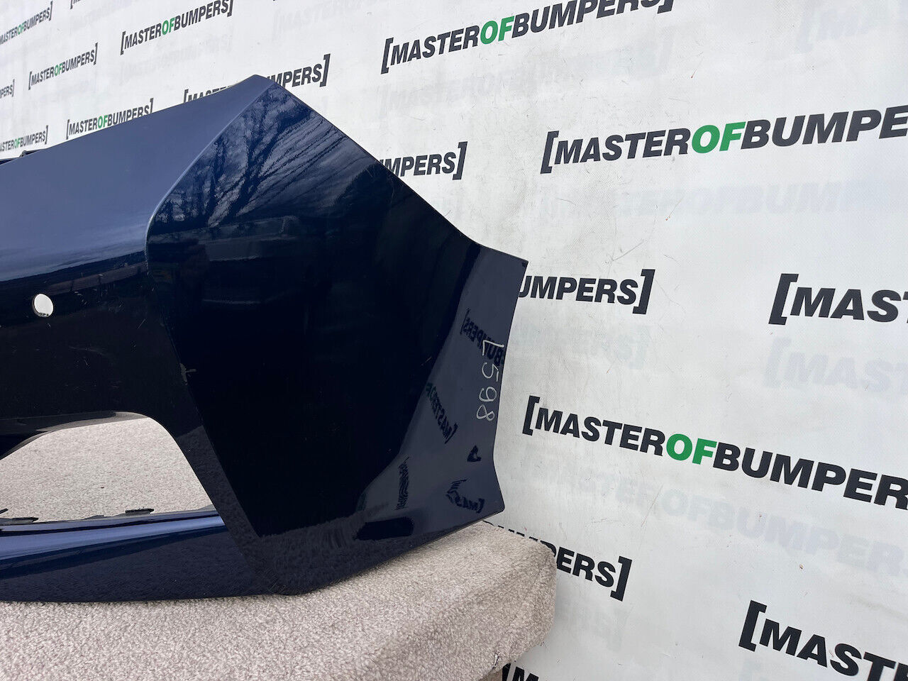 Nissan Leaf Tekna N-connecta Mk2 2017-2022 Front Bumper 4 Pdc Genuine [l598]