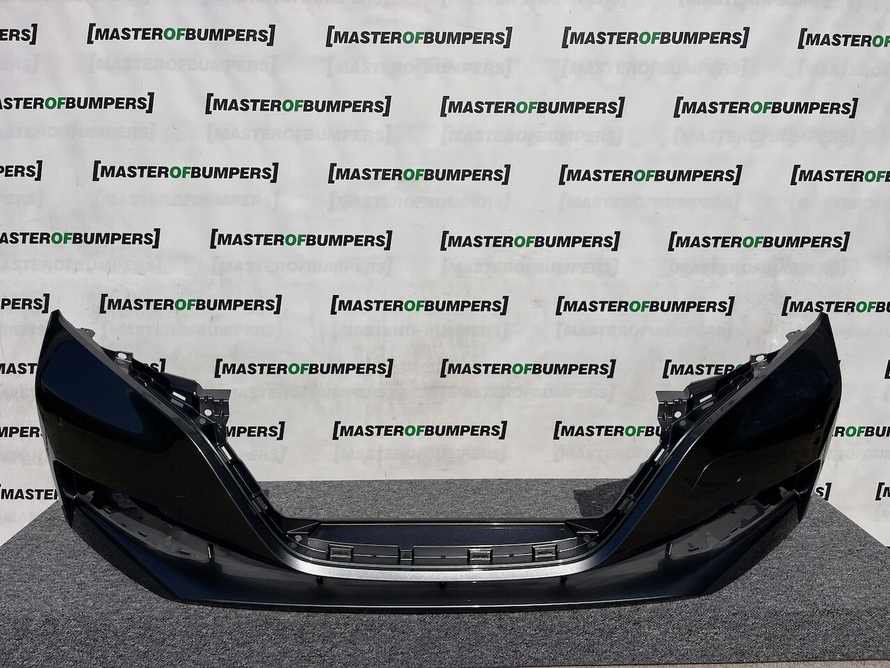 Nissan Leaf Tekna N-connecta Mk2 2017-2022 Front Bumper 4 Pdc Genuine [l629]