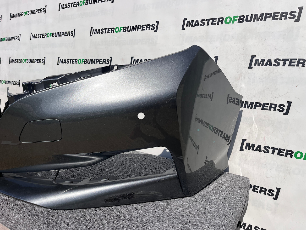 Nissan Leaf Tekna N-connecta Mk2 2017-2022 Front Bumper 4 Pdc Genuine [l629]