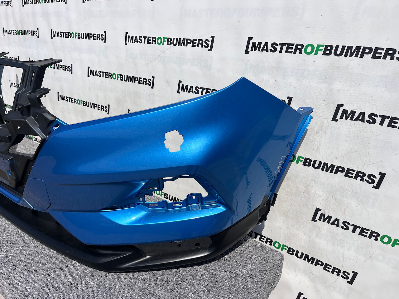 Nissan Qashqai Tekna Mk2 Lift 2017-2020 Front Bumper No Pdc +jets Genuine [l665]