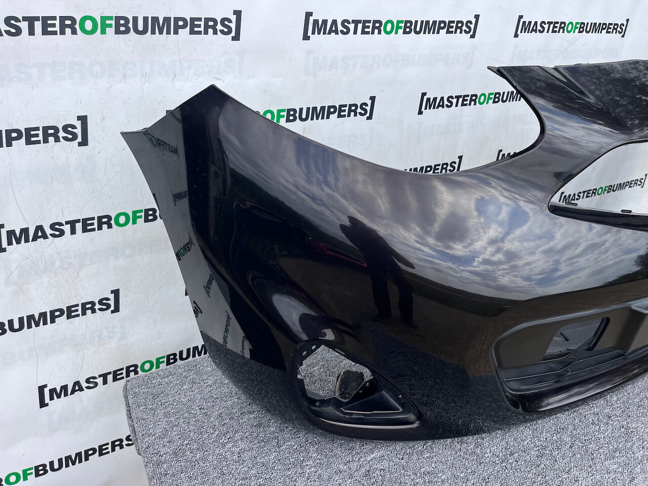 Nissan Micra Tekna Sport K13 Hatchback Lift 2014-2016 Front Bumper Genuine L633]