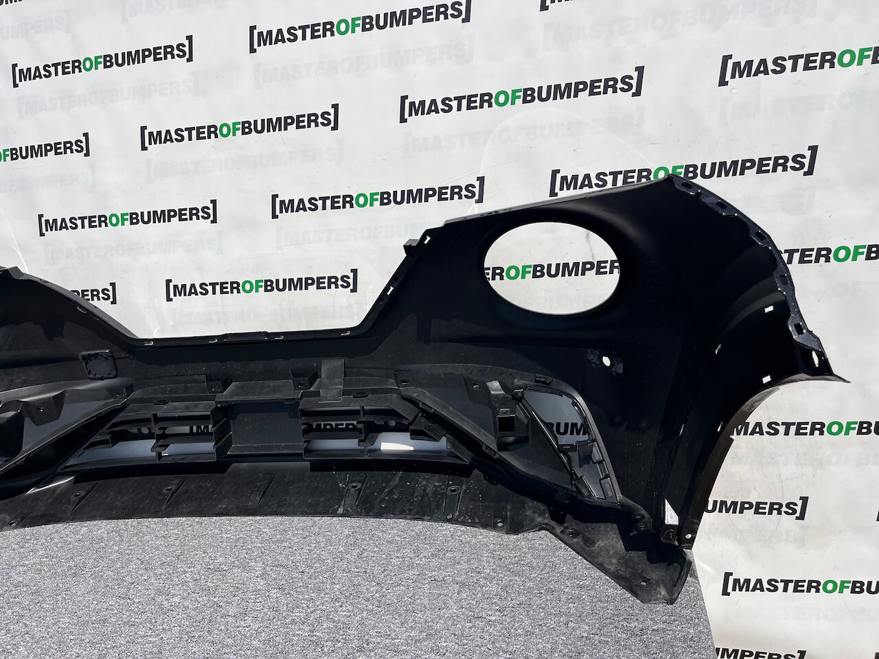 Nissan Juke Tekna N-connecta Mk2 2019 - 2024 Front Bumper 4 Pdc Genuine [l656]