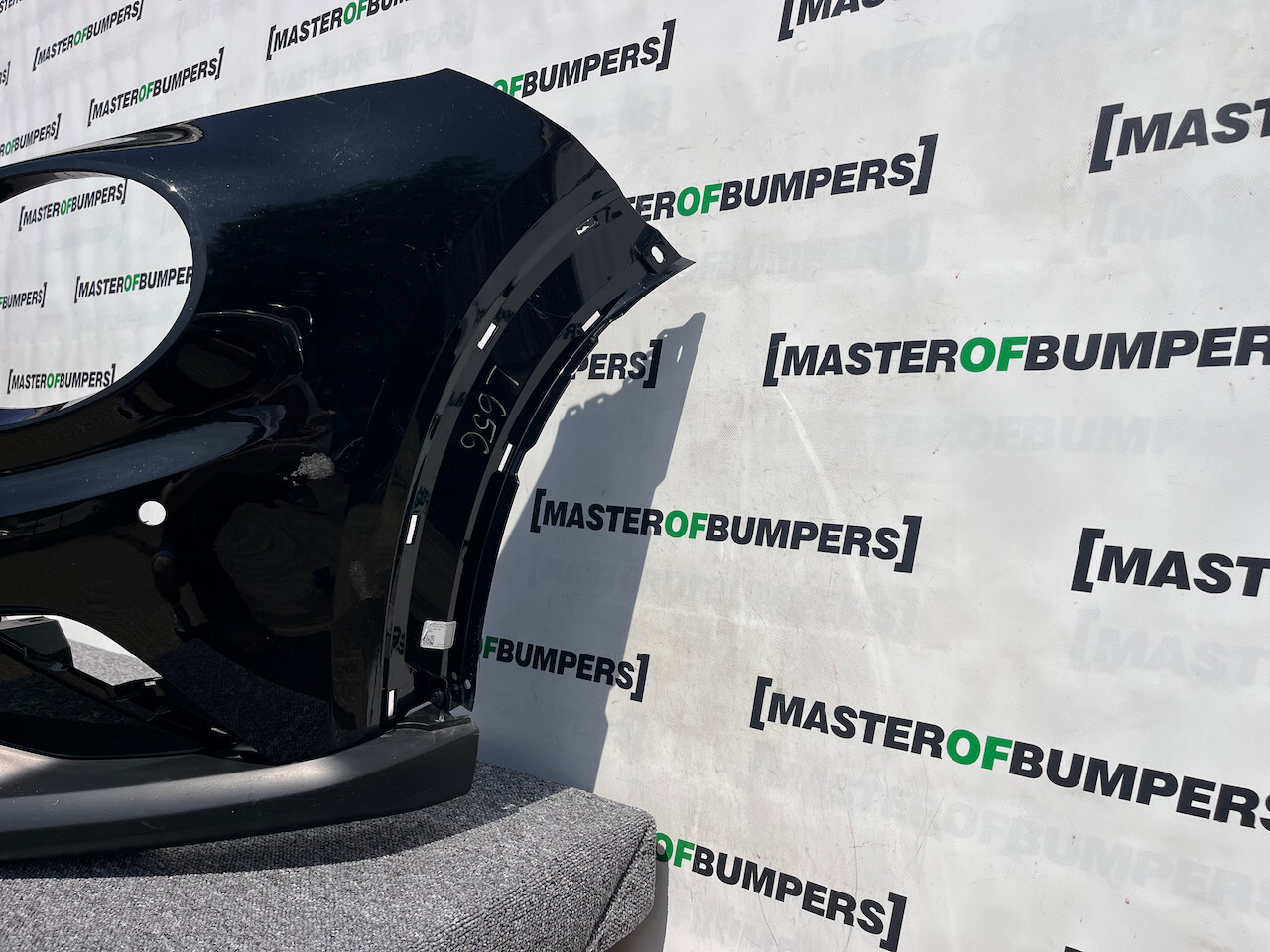 Nissan Juke Tekna N-connecta Mk2 2019 - 2024 Front Bumper 4 Pdc Genuine [l656]