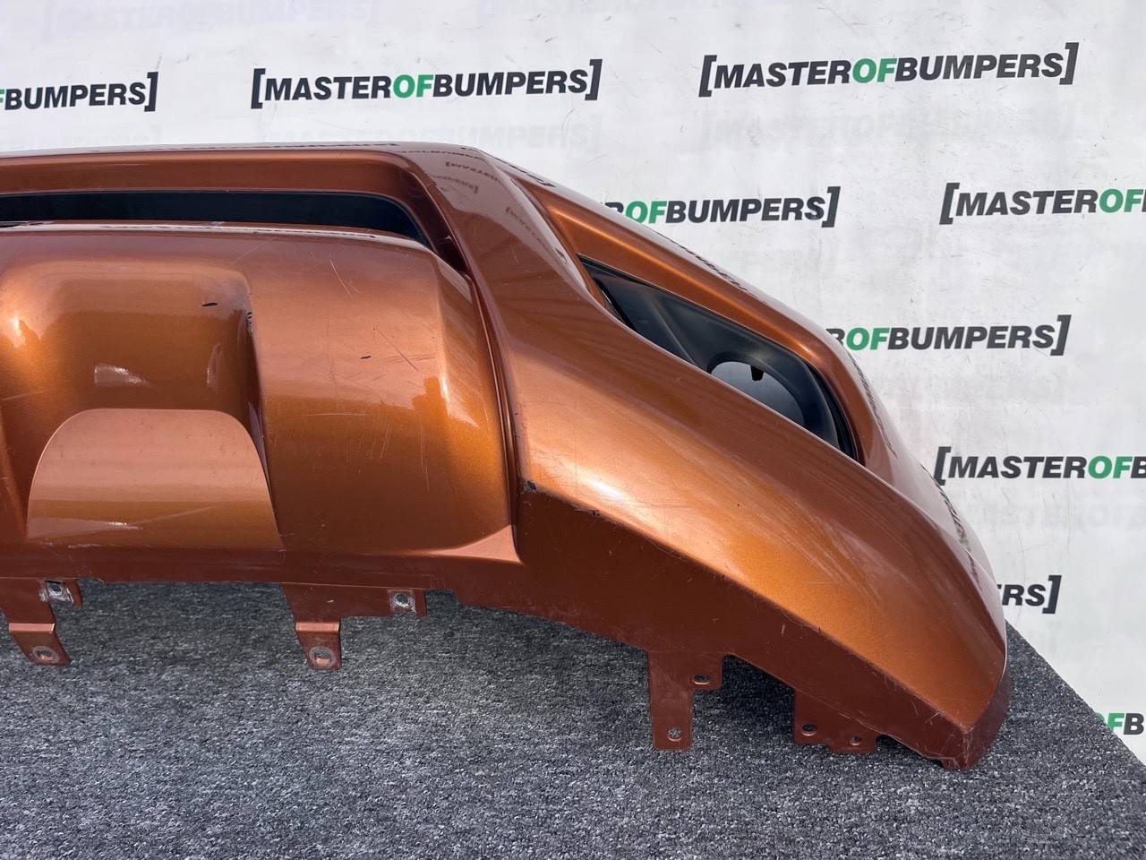 Nissan Navara Mk3 2016-2019 Front Bumper (for Model With Jets) Genuine [l667]