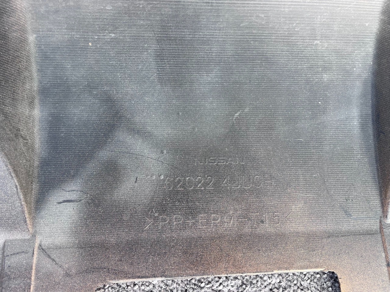 Nissan Navara Mk3 2016-2019 Front Bumper (for Model With Jets) Genuine [l667]