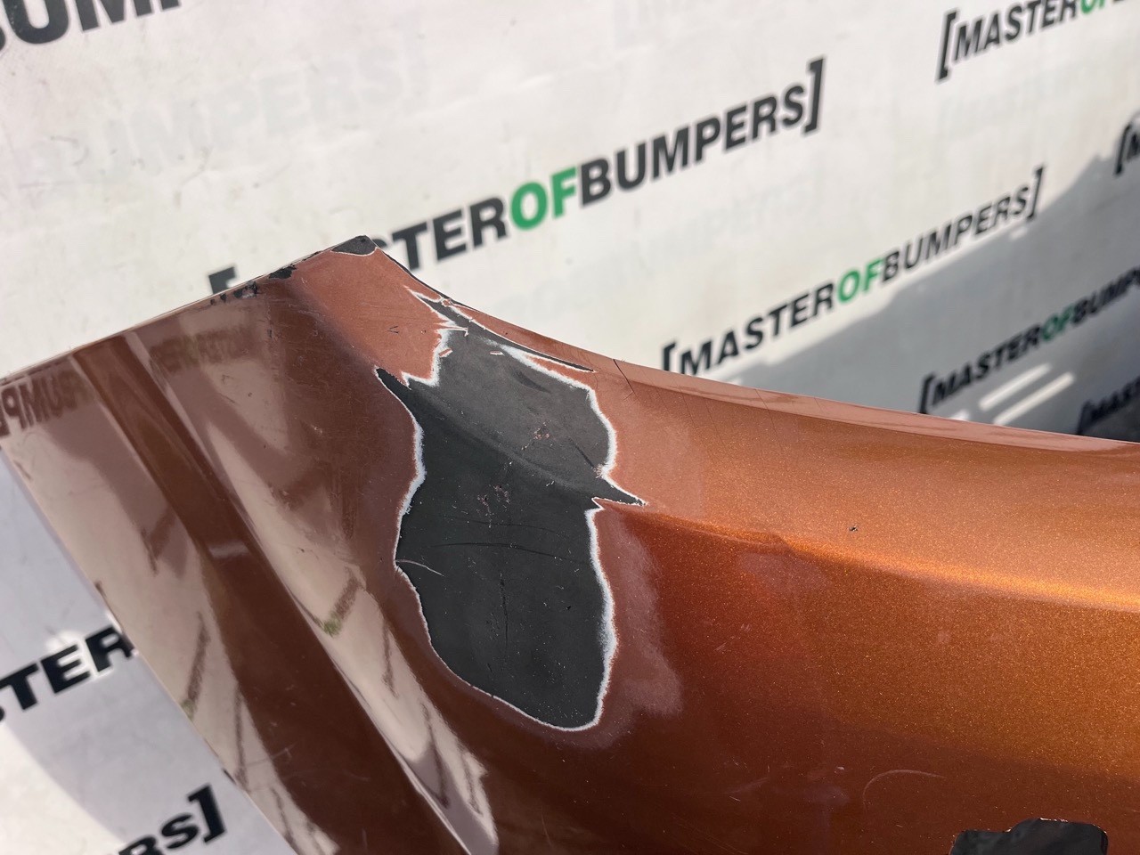 Nissan Navara Mk3 2016-2019 Front Bumper (for Model With Jets) Genuine [l667]