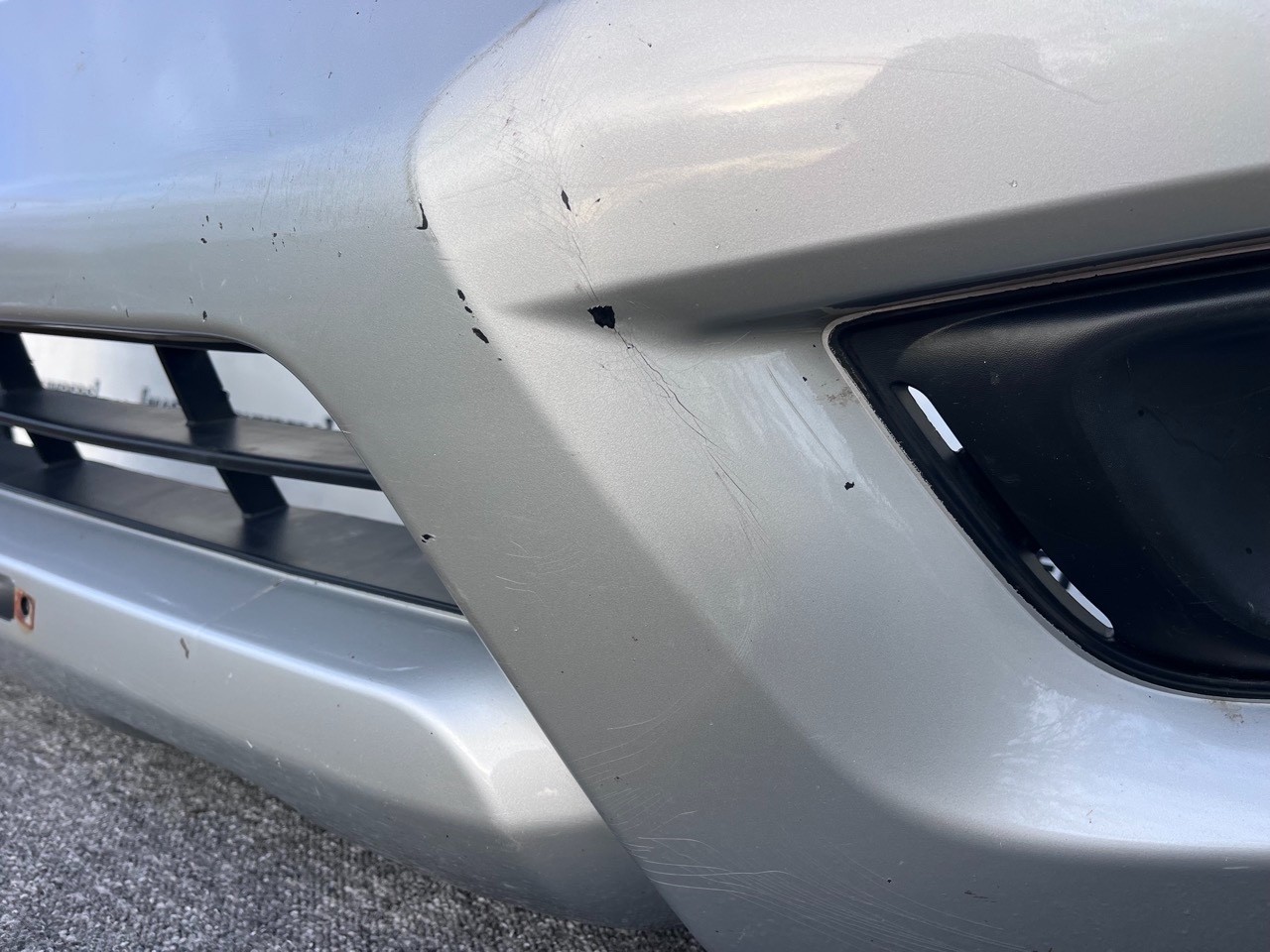 Nissan Navara Mk3 2016-2019 Front Bumper (for Model Without Jets) Genuine [l670]