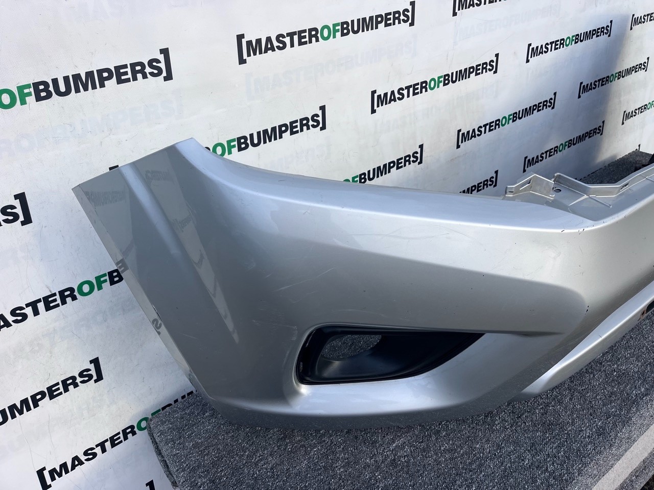 Nissan Navara Mk3 2016-2019 Front Bumper (for Model Without Jets) Genuine [l670]