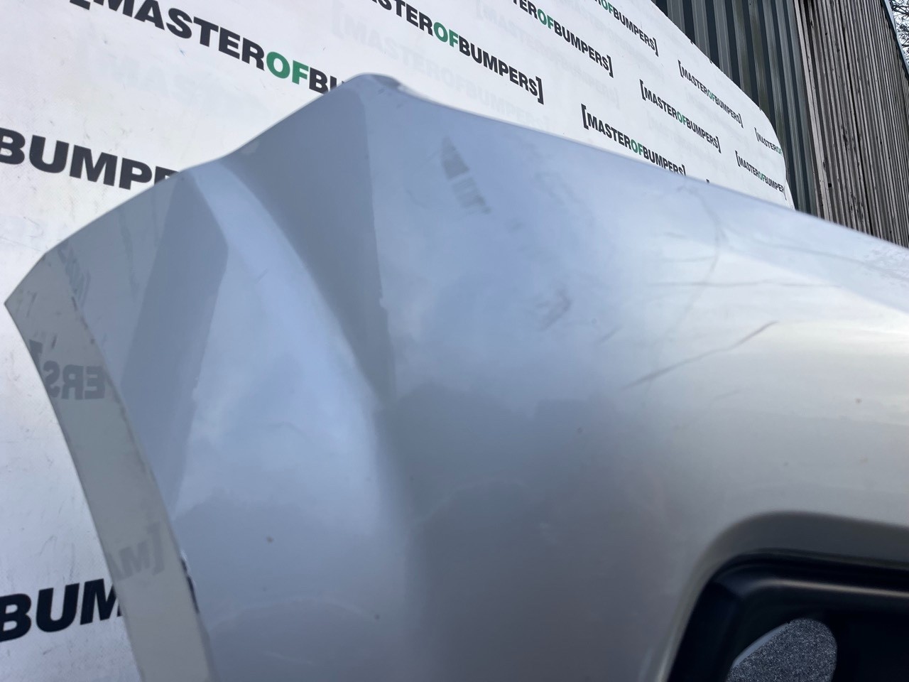 Nissan Navara Mk3 2016-2019 Front Bumper (for Model Without Jets) Genuine [l670]