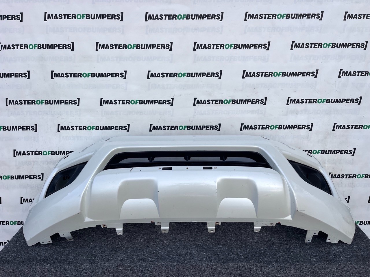 Nissan Navara Mk3 2016-2019 Front Bumper (for Model With Jets) Genuine [l672]