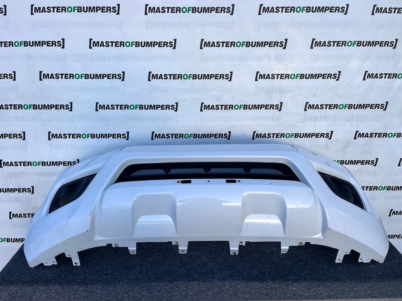 Nissan Navara Tekna Pick Up Mk4 2016-2021 Front Bumper No Jets Genuine [l677]