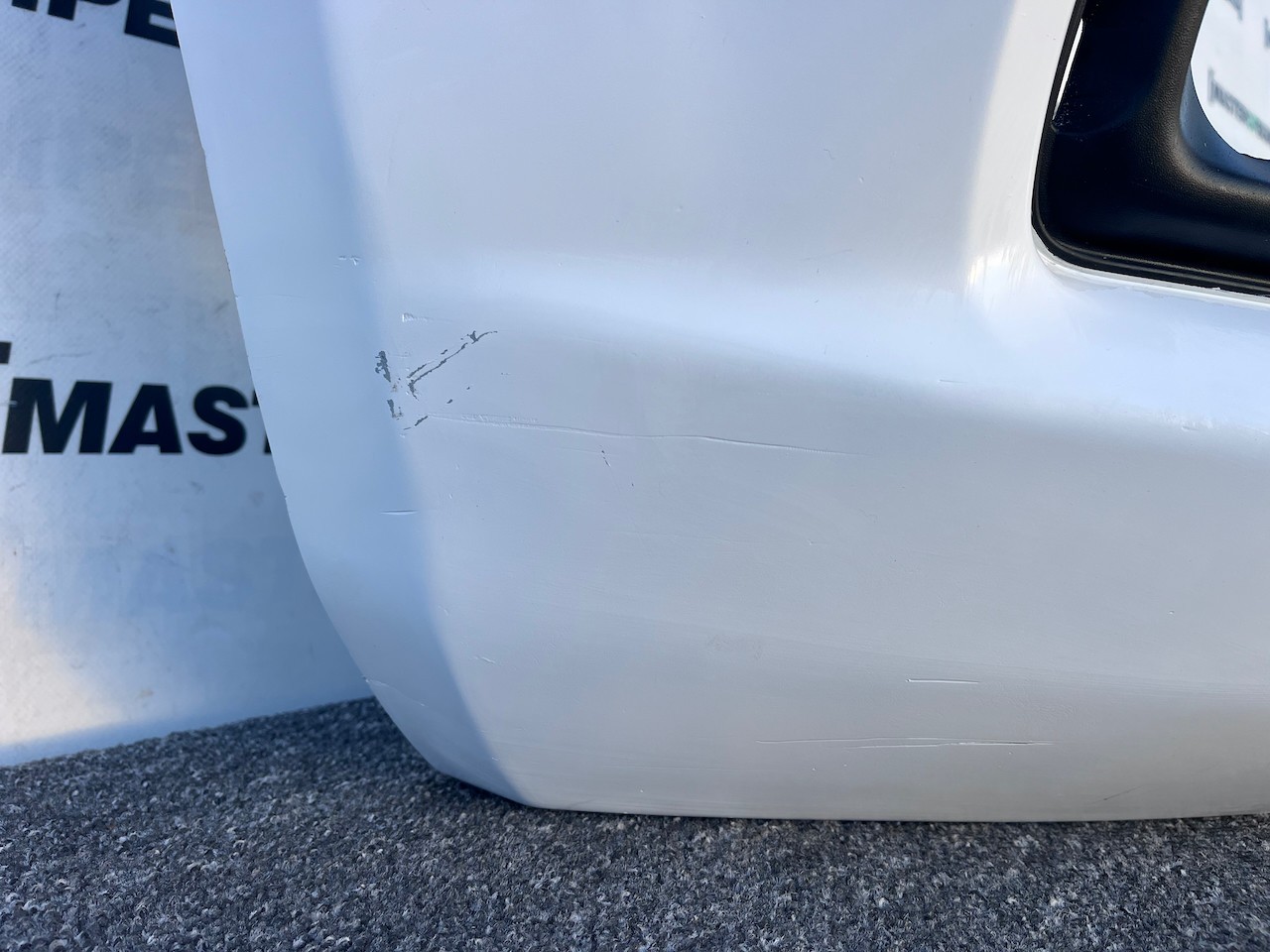 Nissan Navara Tekna Pick Up Mk4 2016-2021 Front Bumper No Jets Genuine [l677]