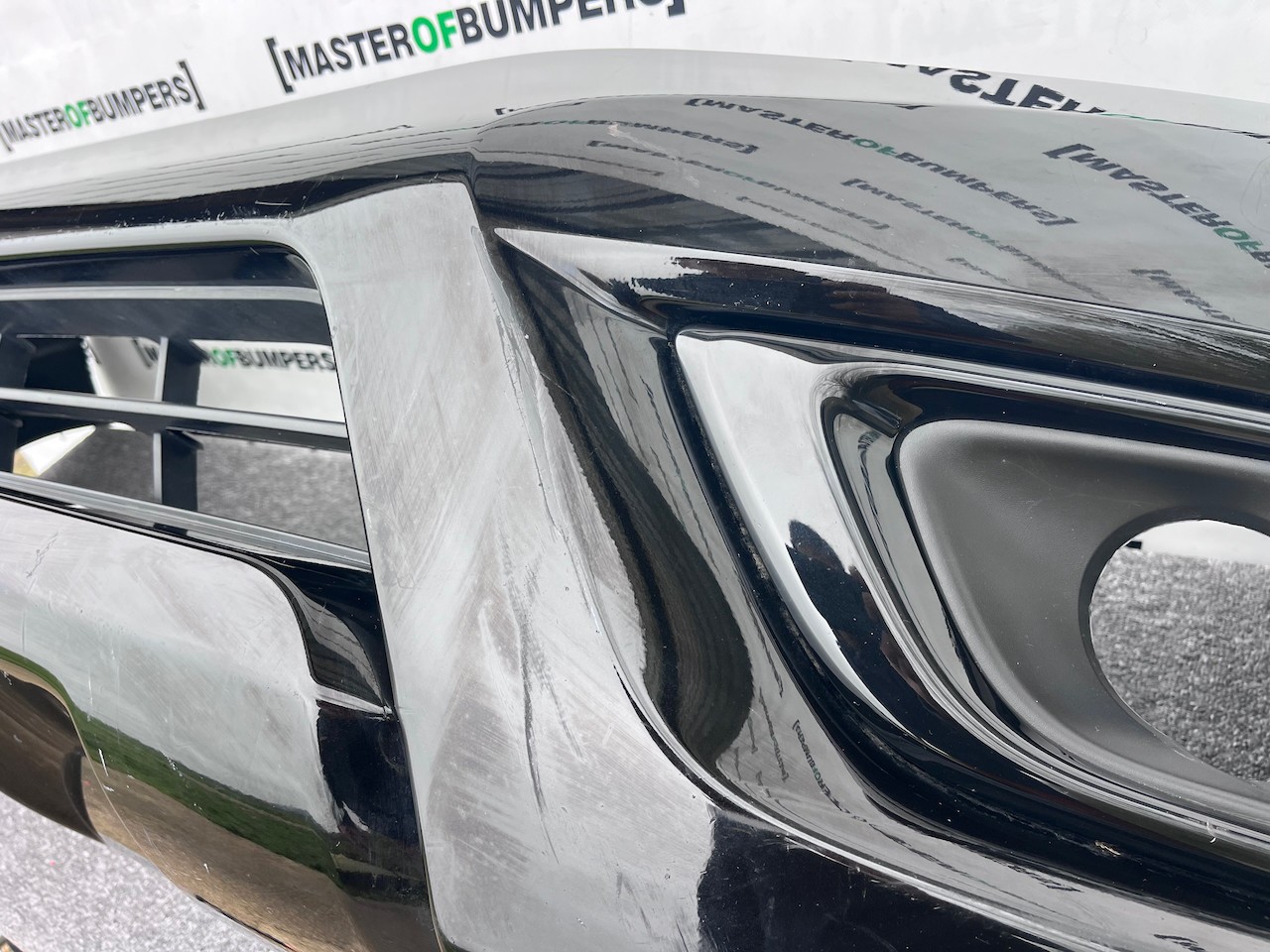 Nissan Navara Tekna Pick Up Mk4 2016-2021 Front Bumper + Jets Genuine [l695]