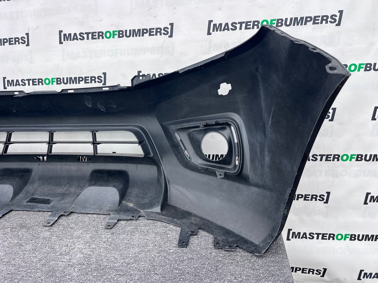 Nissan Navara Tekna Pick Up Mk4 2016-2021 Front Bumper + Jets Genuine [l695]