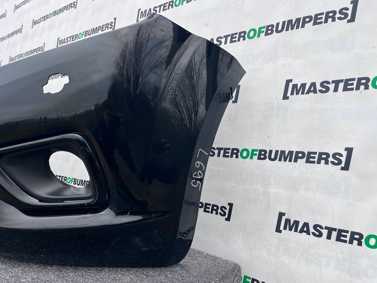 Nissan Navara Tekna Pick Up Mk4 2016-2021 Front Bumper + Jets Genuine [l695]