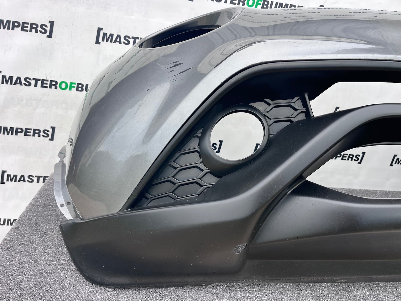 Nissan Juke Mk1 Face Lifting 2015 - 2019 Front Bumper Grey Genuine [l701]