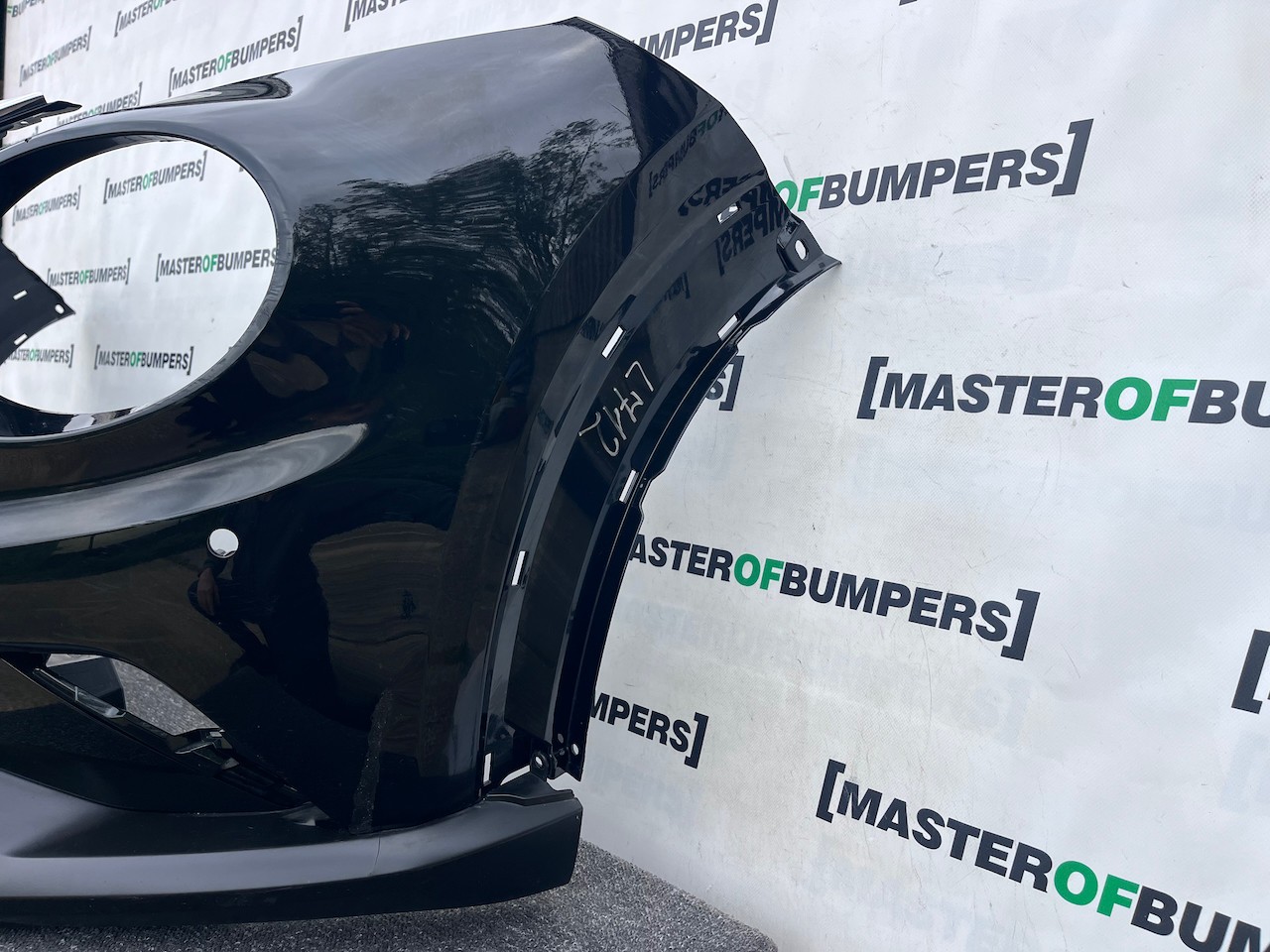 Nissan Juke Acenta Connect Mk2 2019-2025 Front Bumper Black W/lip Genuine [l712]