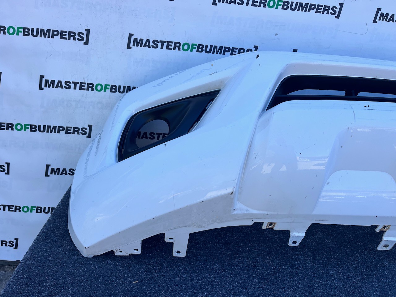 Nissan Navara Tekna Pick Up Mk4 2016-2021 Front Bumper No Jets Genuine [l719]