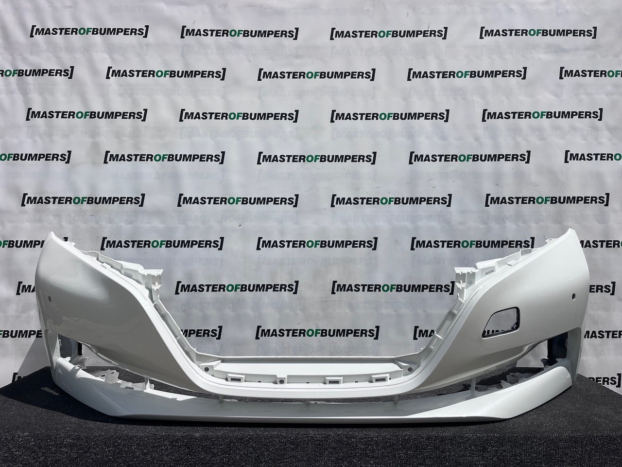 Nissan Leaf Tekna N-connecta Mk2 2017-2022 Front Bumper 4 Pdc Genuine [l727]