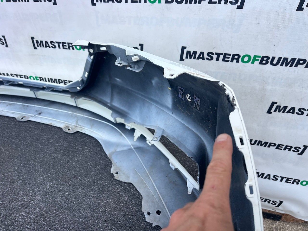 Nissan Leaf Tekna N-connecta Mk2 2017-2022 Front Bumper 4 Pdc Genuine [l727]