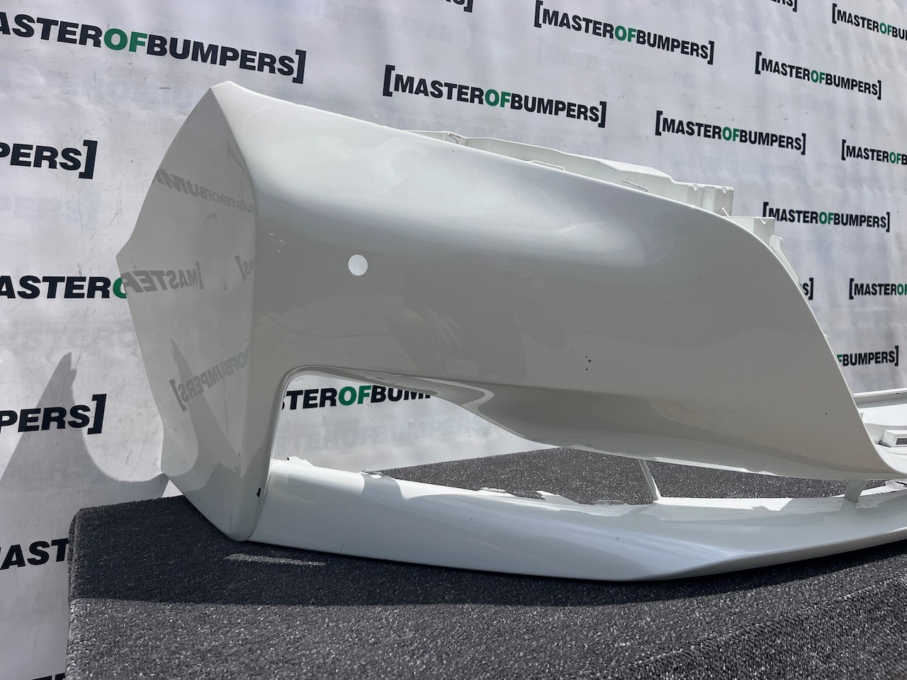 Nissan Leaf Tekna N-connecta Mk2 2017-2022 Front Bumper 4 Pdc Genuine [l727]