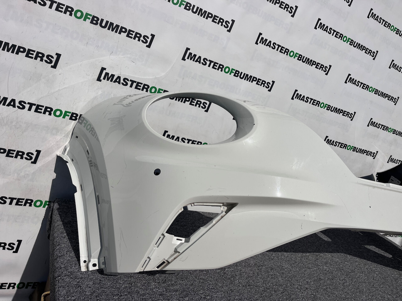 Nissan Juke Tekna N-connecta Mk2 2019 - 2024 Front Bumper 4 Pdc Genuine [l626]