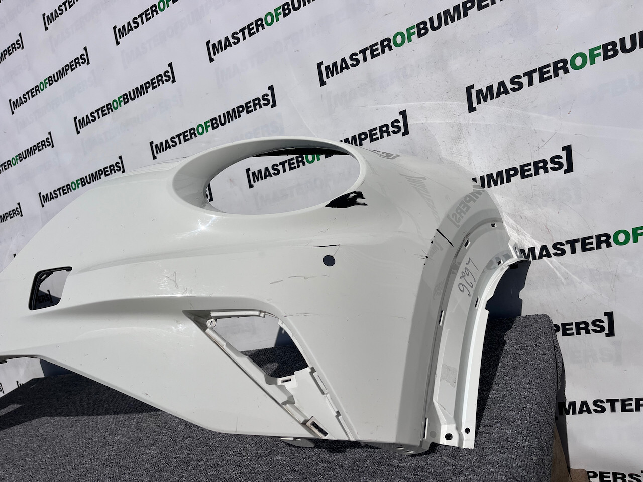 Nissan Juke Tekna N-connecta Mk2 2019 - 2024 Front Bumper 4 Pdc Genuine [l626]