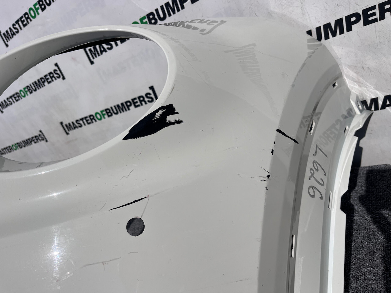 Nissan Juke Tekna N-connecta Mk2 2019 - 2024 Front Bumper 4 Pdc Genuine [l626]