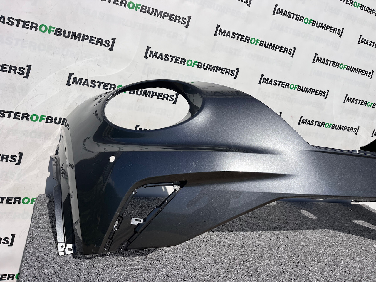 Nissan Juke Tekna N-connecta Mk2 2019 - 2024 Front Bumper 4 Pdc Genuine [l628]