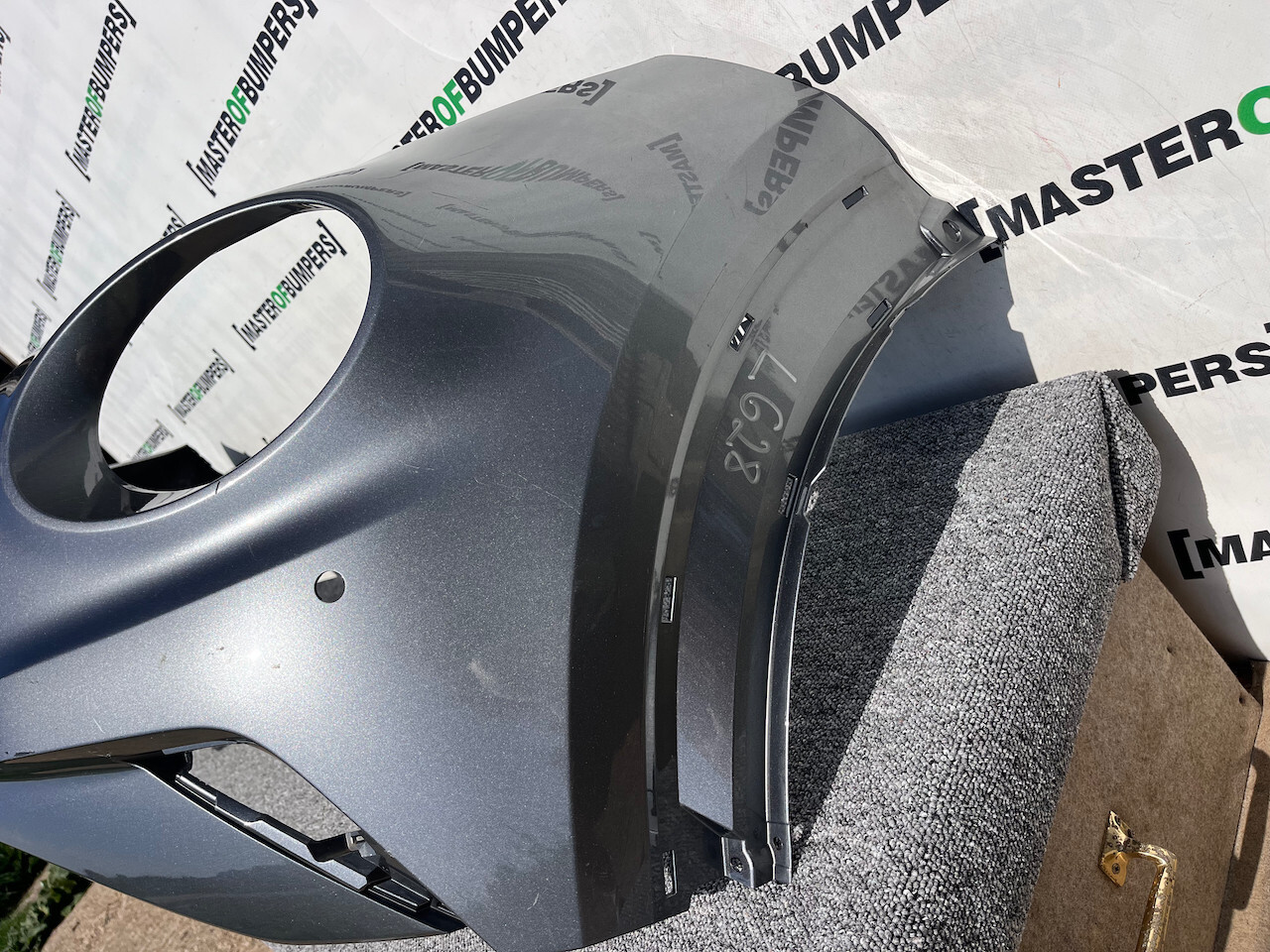 Nissan Juke Tekna N-connecta Mk2 2019 - 2024 Front Bumper 4 Pdc Genuine [l628]