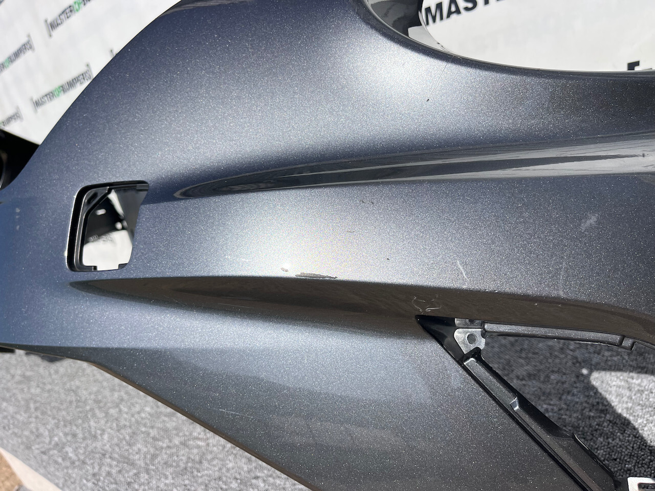 Nissan Juke Tekna N-connecta Mk2 2019 - 2024 Front Bumper 4 Pdc Genuine [l628]