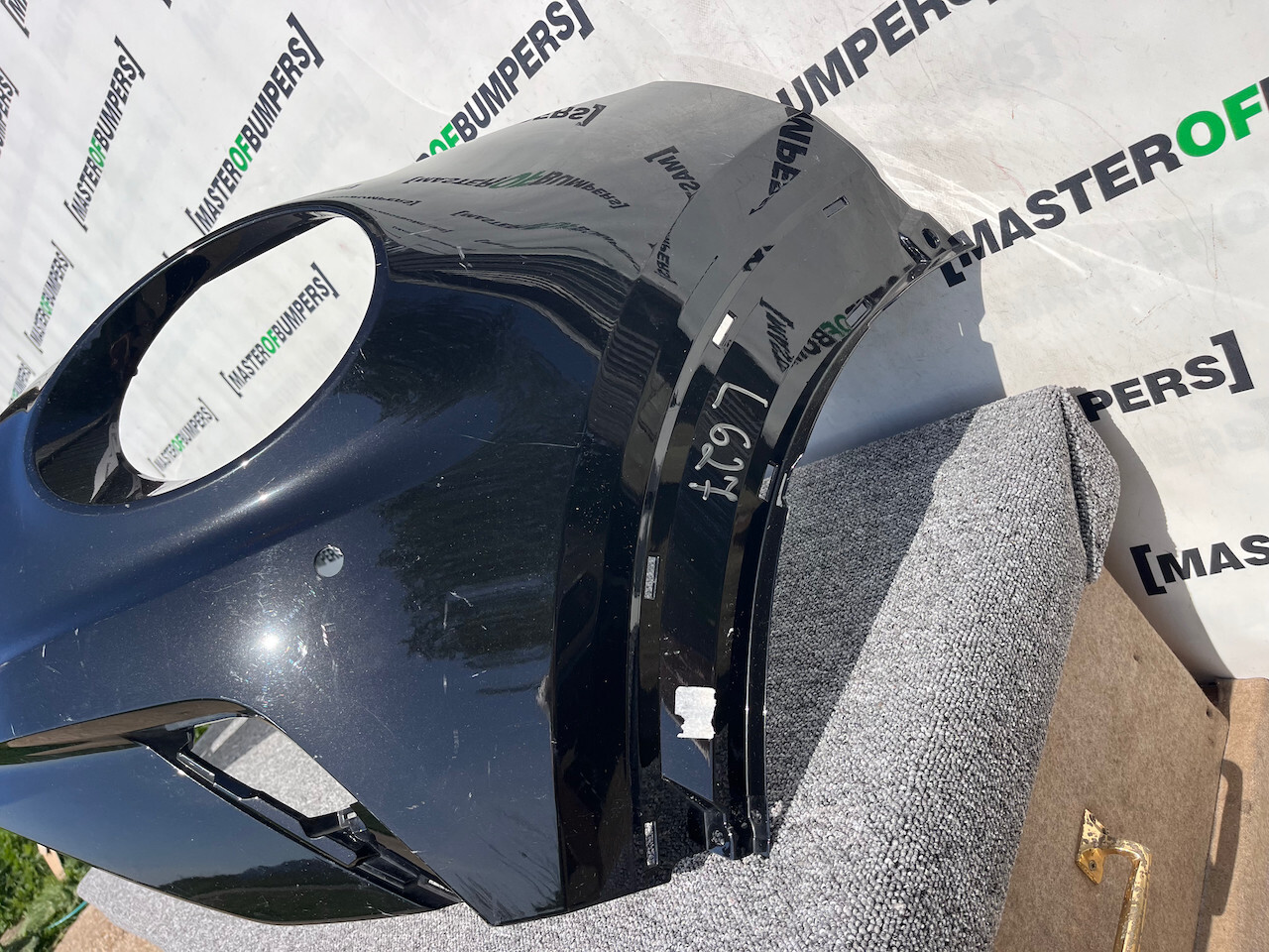 Nissan Juke Tekna N-connecta Mk2 2019 - 2024 Front Bumper 4 Pdc Genuine [l627]