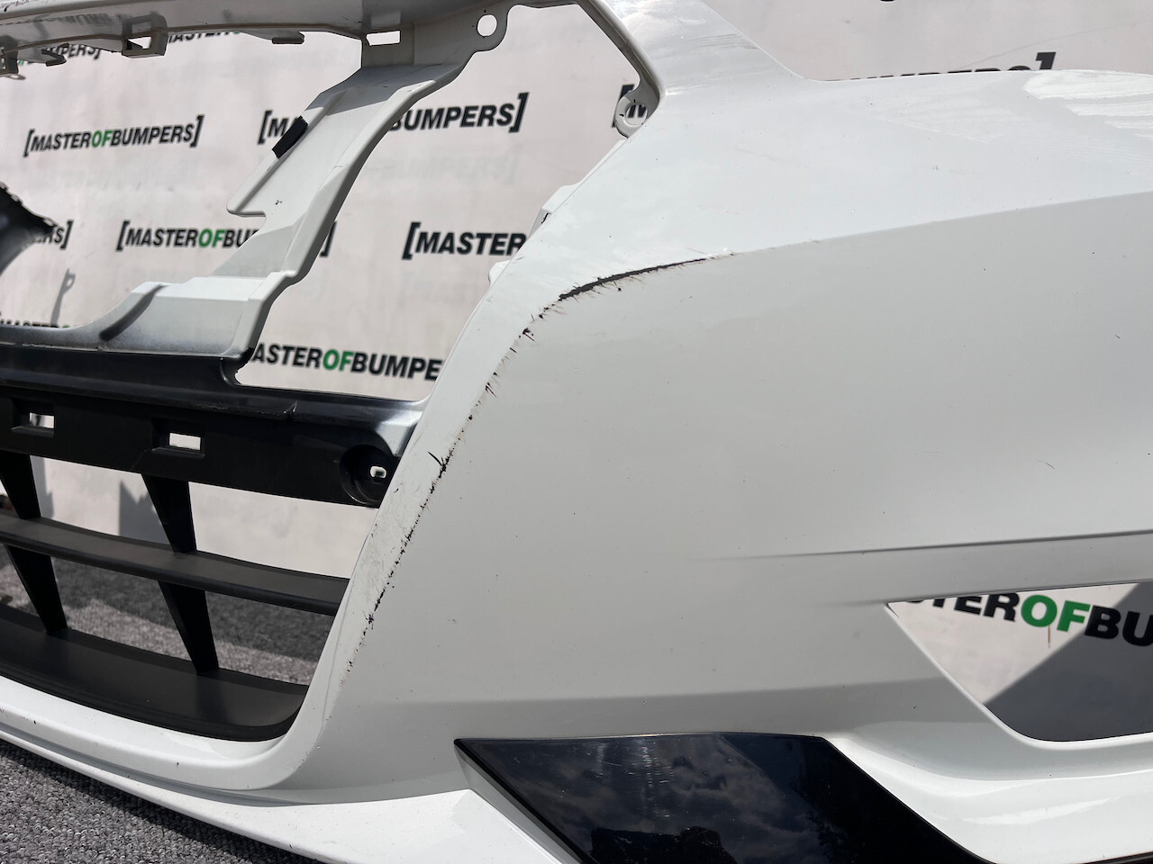 Nissan Micra Tekna Acenta K14 Hatchback 2017-2022 Front Bumper Genuine [l640]