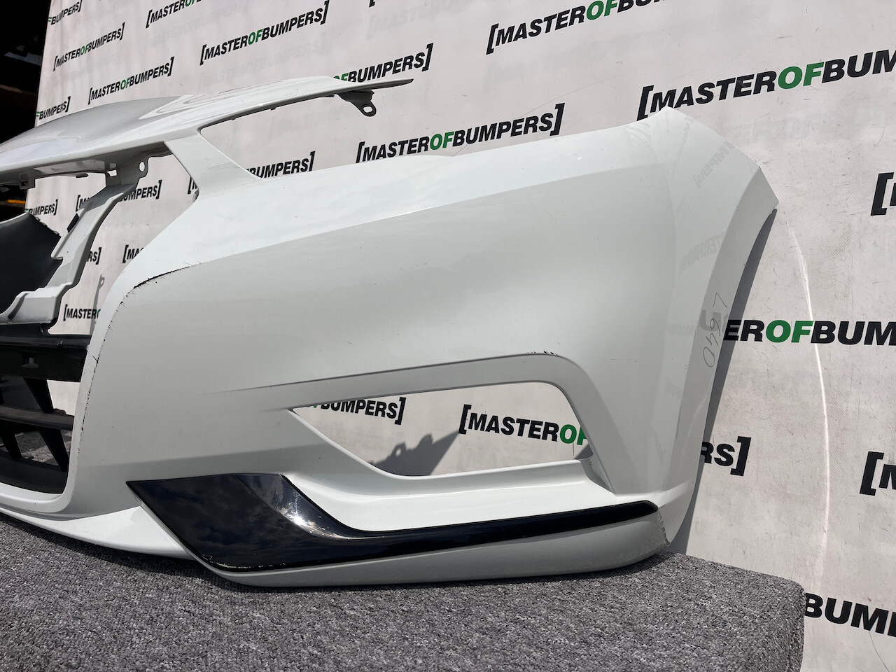 Nissan Micra Tekna Acenta K14 Hatchback 2017-2022 Front Bumper Genuine [l640]