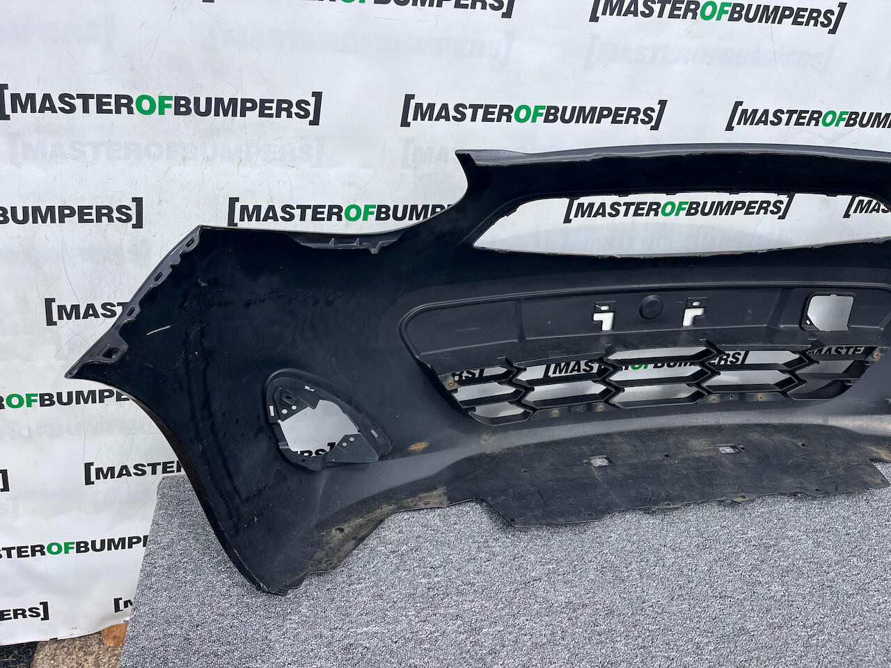 Nissan Micra Tekna Sport K13 Hatchback Lift 2014-2016 Front Bumper Genuine L634 Nissan Micra Tekna Sport K13 Hatchback Lift 2014-2016 Front Bumper Genuine L634